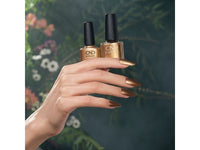 CND - vinylux, its getting golder