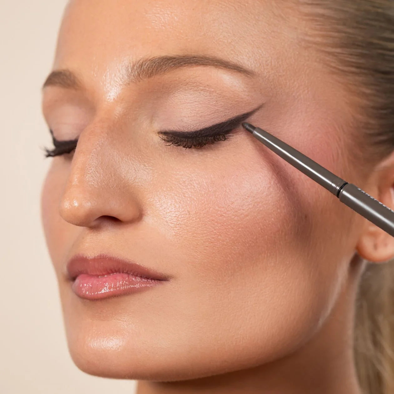 Waterproof Eyeliner (Dark Brown)