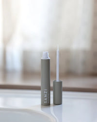 Sanzi - Eyelash Renewing Serum