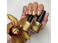 CND - vinylux, its getting golder